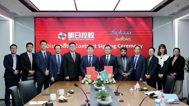 1634887219315744.jpg 英文簽約合影IMG_8464_副本_副本.jpg